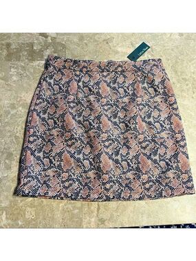 NWT Lea & Viola Pink and Black Snakeskin size small mini skirt 100% polyester